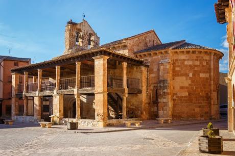 Ruta de los pueblos rojos de Segovia. Ayllón Ruta de los pueblos rojos de Segovia. Ayllón