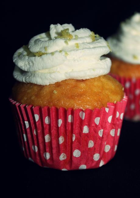 CUPCAKES DE LIMA LIMÓN CON MASCARPONE CUPCAKES DE LIMA LIMÓN CON MASCARPONE