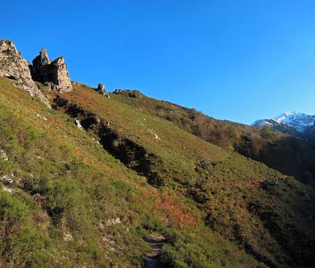 LOS PROFUNDOS VALLES DEL RAIGOSU (Raigosu, Cuadrazales, Forno y L'Gallu)