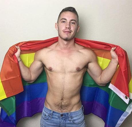 Con #Dinero se puede todo. El increíble antes y después de un #hombre #transgénero (FOTOS) Con #Dinero se puede todo. El increíble antes y después de un #hombre #transgénero (FOTOS)