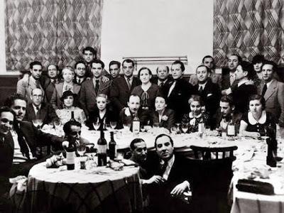 RESEÑA: Tea Rooms. Mujeres obreras. RESEÑA: Tea Rooms. Mujeres obreras.