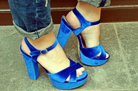 Sandalias azules terciopelo