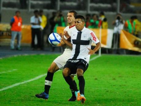 Historial de Partidos entre Universitario (organizador) vs Alianza Lima (Local en todos lados) 2002-2016 Historial de Partidos entre Universitario (organizador) vs Alianza Lima (Local en todos lados) 2002-2016