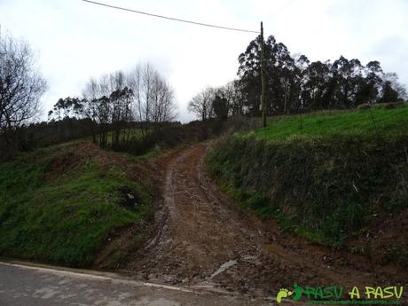 Alto la Corona o Pico La Ablanosa: Pista saliendo de Ricabo