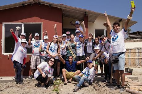 DIRECTV y LATAM Airlines Ecuador estrenan documental sobre la reconstrucción por el terremoto en Ecuador DIRECTV y LATAM Airlines Ecuador estrenan documental sobre la reconstrucción por el terremoto en Ecuador
