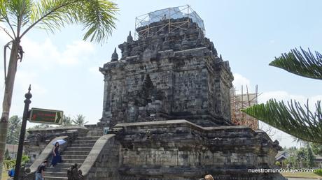 Prambanan; los templos hinduistas y Candi Sewu Prambanan; los templos hinduistas y Candi Sewu