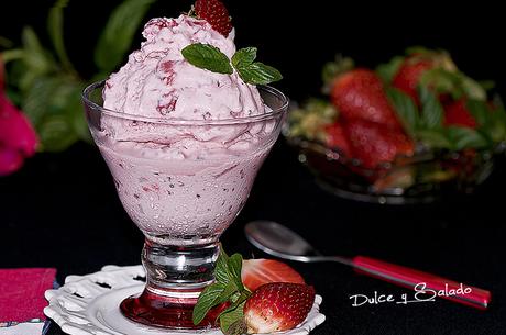 Helado de Yogur con Fresas