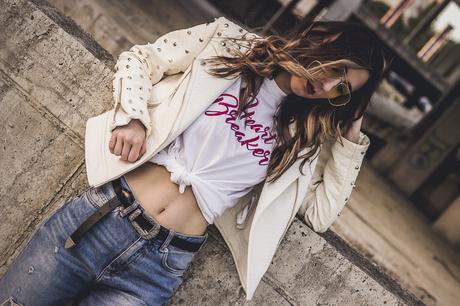 Loading new Hair - 85% completed... Loading new Hair - 85% completed...