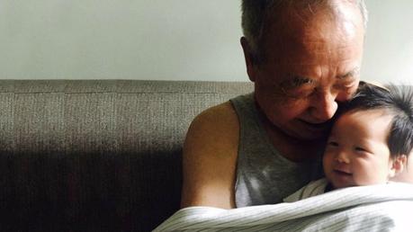 La bonita historia de un abuelo que utiliza Instagram para enviar dibujos a sus nietos que viven lejos