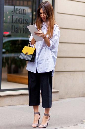 looks street style inspiracion con pantalones culottes con sneakers o tacones