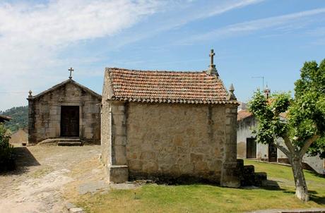 Belmonte, la razón de que Brasil hable portugués Capillas de San Antonio (al fondo) y el Calvario