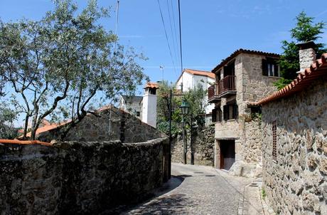 Belmonte, la razón de que Brasil hable portugués Una de las calles de Belmonte