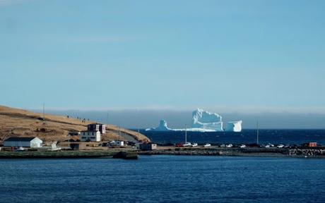 Impresionante iceberg que apareció en las costas de Canada