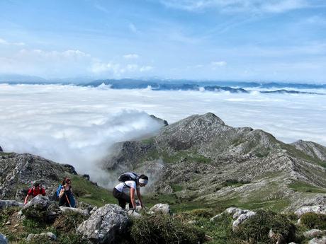 Moncuevo y Barriscal desde L'Angliru