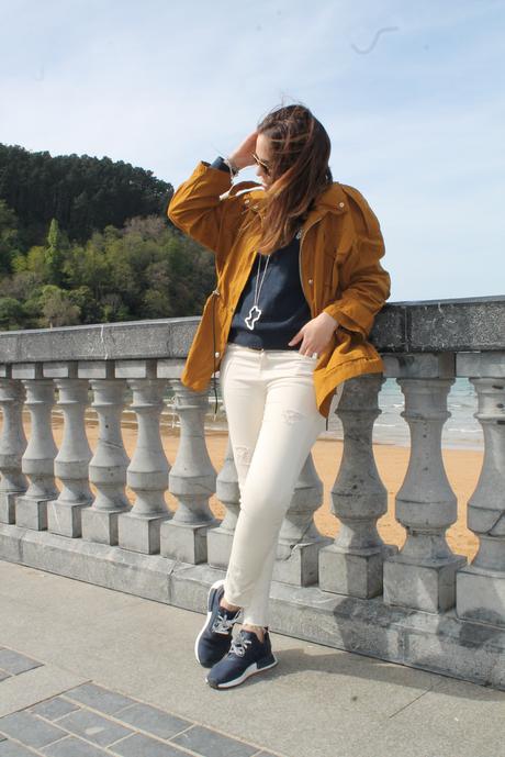 CÓMO COMBINAR UNA PARKA MOSTAZA IMG_1751