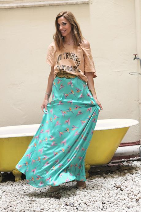 long skirt and t shirt long skirt and t shirt