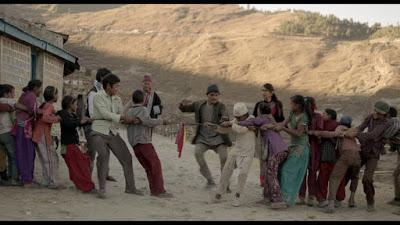 Kalo Pothi, un pueblo de Nepal. ¿Donde está la gallina de mi amigo? Kalo Pothi, un pueblo de Nepal. ¿Donde está la gallina de mi amigo?