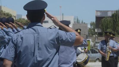 La Policía espera “en calma” un aumento salarial