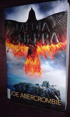 Trilogía El mar quebrado, Libro III: Media guerra, de Joe Abercrombie