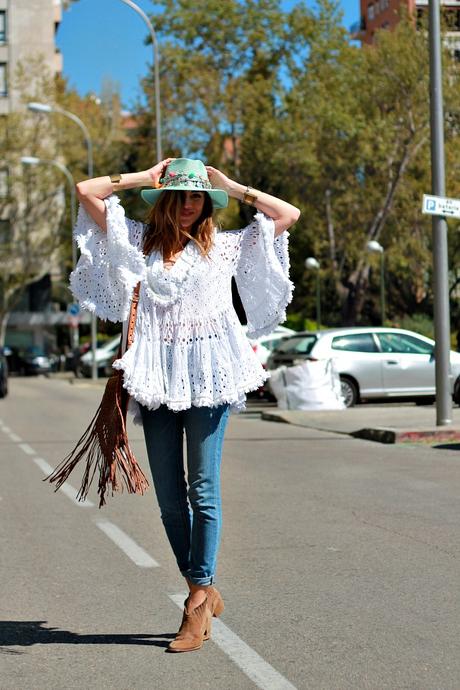 Vestido BOHO  y vaqueros