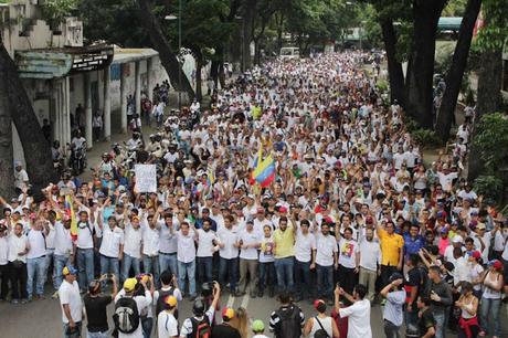 [VAMOS TODOS OK] Oposición marchará este miércoles hacia la Defensoría de Pueblo (PUNTOS DE ENCUENTROS) RT