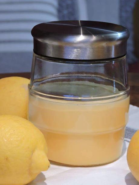Lemon curd (y como leyendo atentamente te equivocas de medidas) Lemon curd (y como leyendo atentamente te equivocas de medidas)
