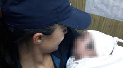 Una agente policial amamantó a una beba y se abrió una polémica