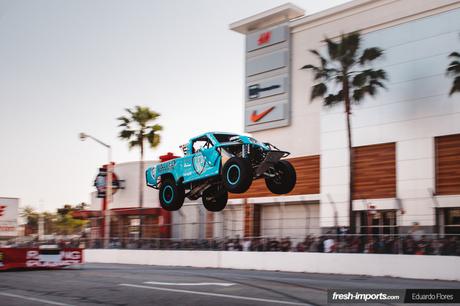 Stadium SUPER Trucks en Long Beach. ¿Alguien ha dicho que no puedan volar?