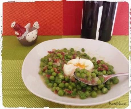 Guisantes con jamón y huevo poché Guisantes con jamón y huevo poché