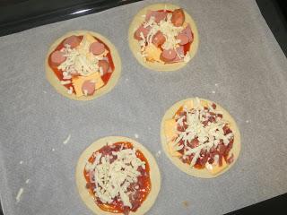 MINI PIZZAS DE OBLEAS MINI PIZZAS DE OBLEAS