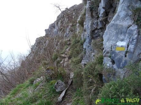 Ruta Sierra del Crespón: Paso con pasamanos