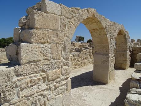 CHIPRE: EL YACIMIENTO ARQUEOLÓGICO DE KOURION CHIPRE: EL YACIMIENTO ARQUEOLÓGICO DE KOURION