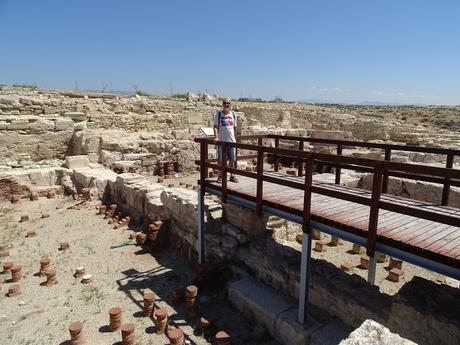 CHIPRE: EL YACIMIENTO ARQUEOLÓGICO DE KOURION CHIPRE: EL YACIMIENTO ARQUEOLÓGICO DE KOURION