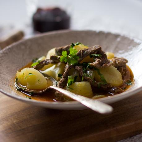 patatas con ternera, plato de cuchara