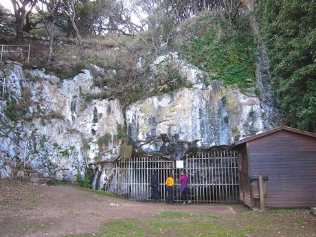 De Buelna a Pimiango (Senda costera por Cobijeru , El Pindal y Monasterio de Tina)