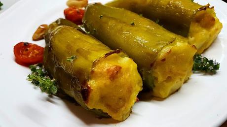 Pimientos italianos rellenos de tortilla