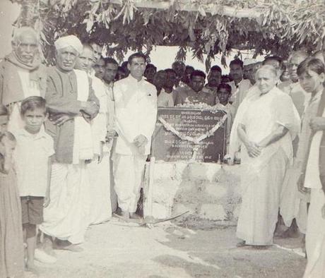 Acerca de Sri Sathya Sai Loka Seva Acerca de Sri Sathya Sai Loka Seva