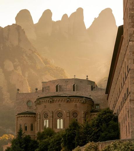 Escalando en el corazón de Montserrat, la Albarda Castellana