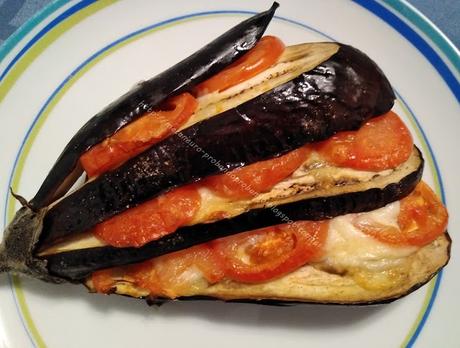 LIBRITOS DE BERENJENAS CON TOMATE Y MOZZARELLA.