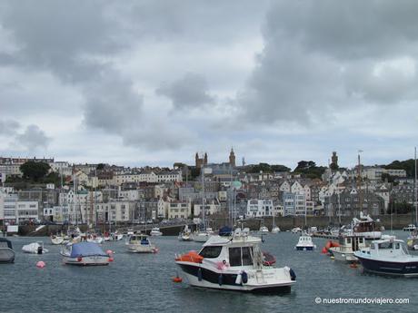 St Peter Port; capital de la Isla de Guernsey