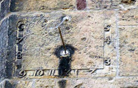 Reloj canónico de San Miguel en Hildesheim hildesheim-san-miguel-reloj-solar-2