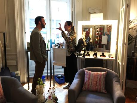 Este era el stand de Artistry dónde podías ver las novedades en maquillaje y tratamiento facial. Un día en la vida de una blogger de Moda y Belleza