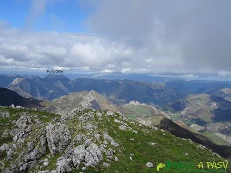 Vista de la Mota Cetín desde el Carria