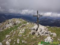 Buzón de cima del pico Carriá en Ponga