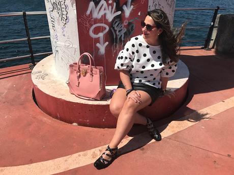 Black dots Black dots