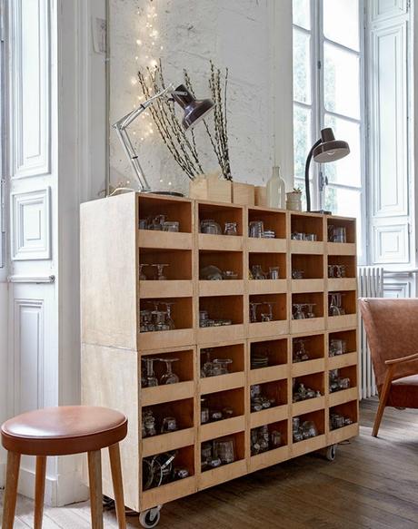 Un hogar creativo con cajas de madera