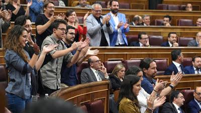 El Congreso ordena al PP sacar a Franco del Valle de los Caídos.