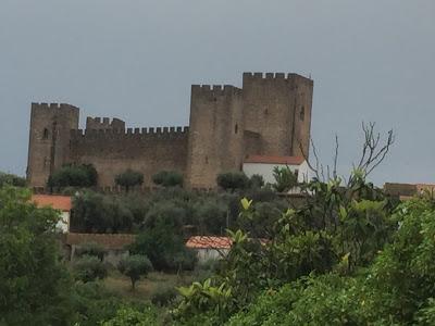 DEL CASTELO DE ALMOUROL AL DE AMIEIRA DO TEJO, PASANDO PO...