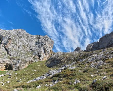 Peña Gradura desde Gradura por la Mucheirina