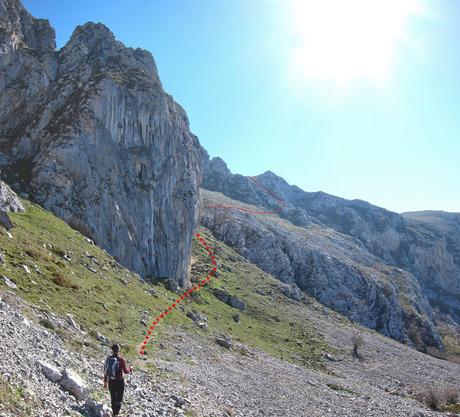 Peña Gradura desde Gradura por la Mucheirina